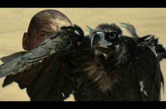 Кадр где Саид закопан в песок и орёл его охраняющий из фильма "Белое солнце пустыни"