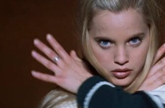 Блондинка из фильма "Красота по американски"